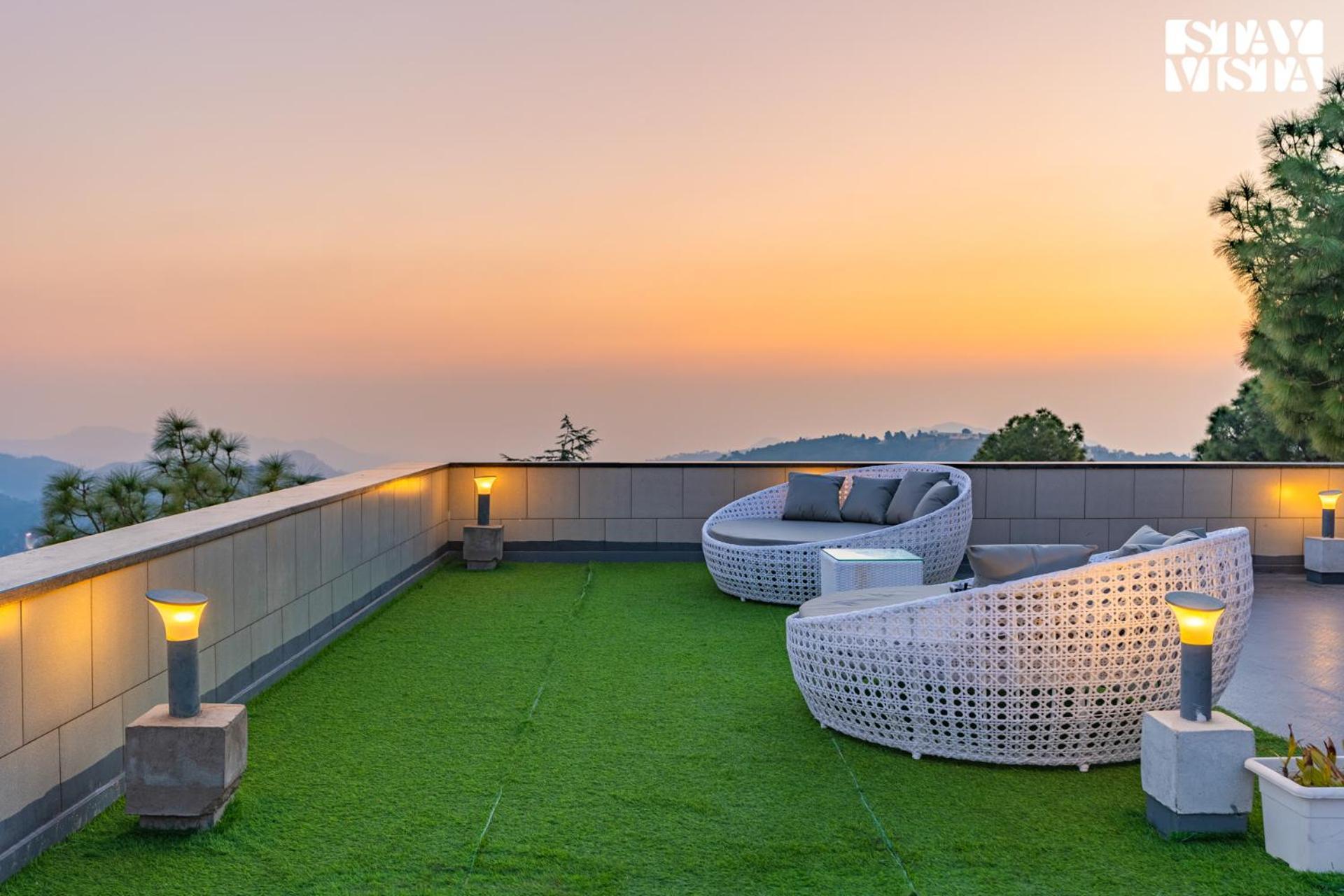 Stayvista At Serene With Outdoor Bonfire Barog Exterior foto